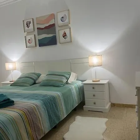 Pieds Dans L'eau - Vue Sur - Playa De