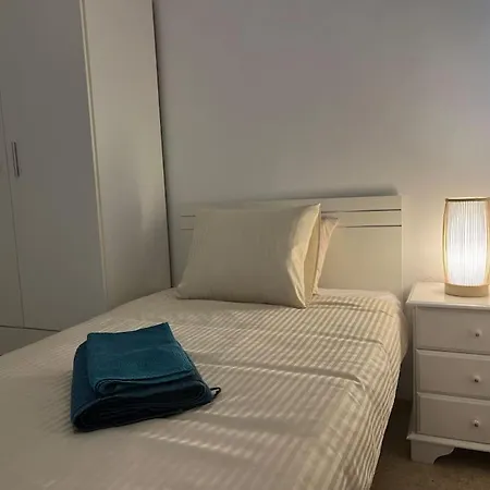 Pieds Dans L'eau - Vue Sur - Playa De *