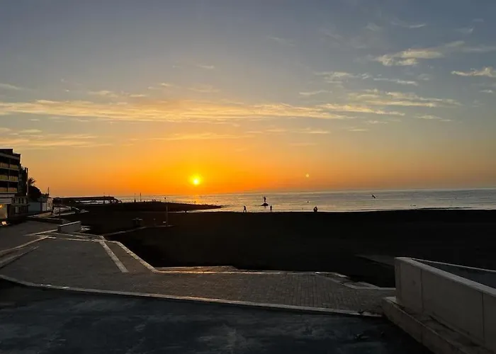 Pieds Dans L'eau - Vue Sur - Playa De